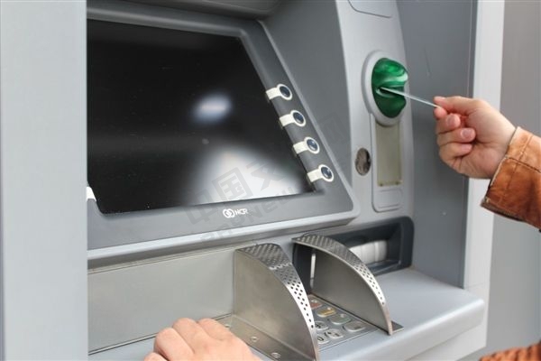 国内ATM机两大龙头广电运通和御银业绩大幅下滑 小公司濒临停业